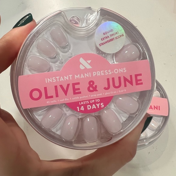 The Instant Mani Press-On Nails - pink, white, and swirl set - Picture 4 of 4